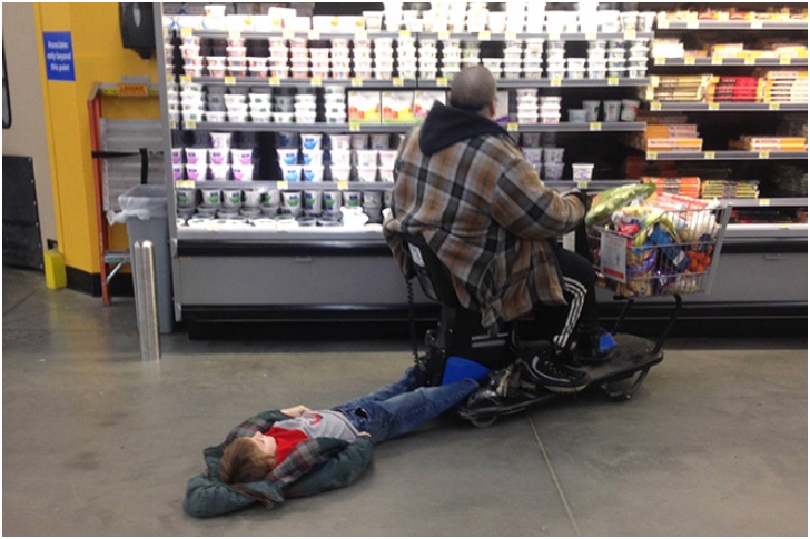 Weird And Funny Moments That Could Only Be Captured At Walmart - Best ...